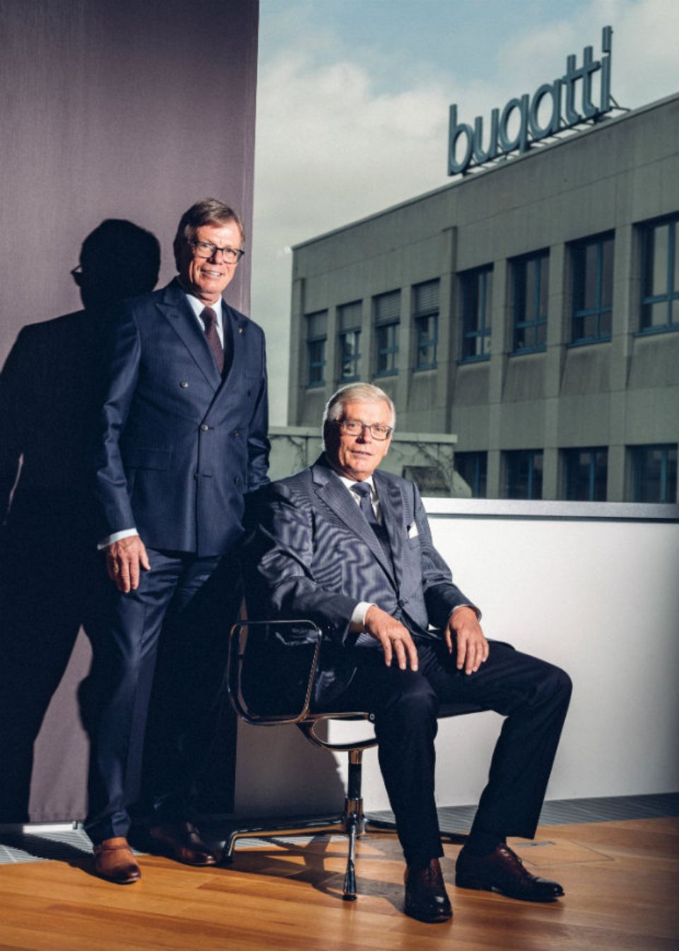 Wolfgang (r.) und Klaus Brinkmann führen die Bugatti-Familienholding seit 1986