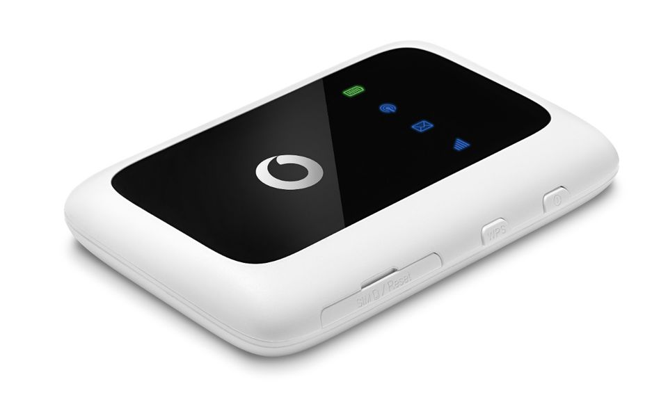 Ab sofort muss man sich nicht mehr in überfüllte WLAN-Bereiche drängeln. Mit dem mobilen WLAN-Router hat man überall Empfang. Der R216 von Vodafone kostet 60 Euro.