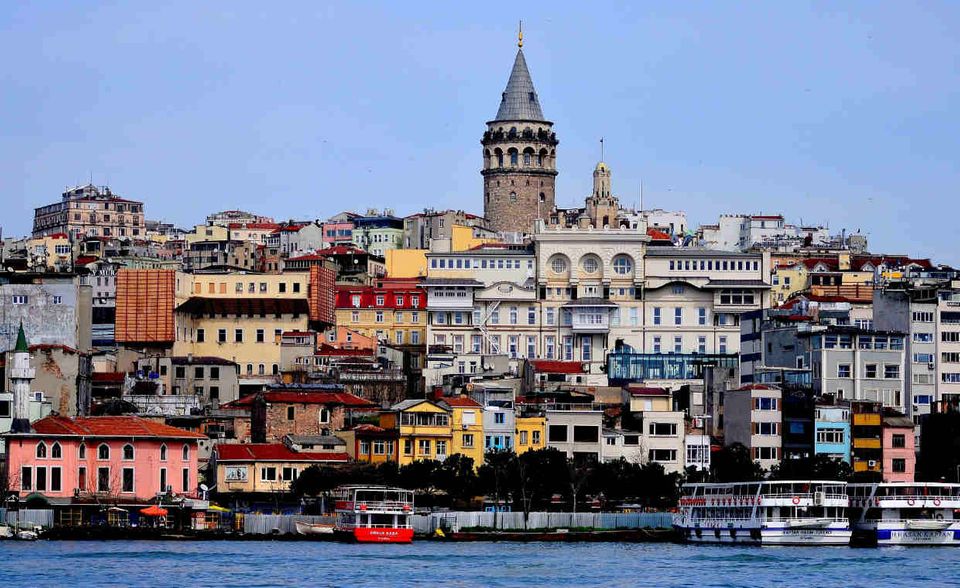 Die Türkei wies im letzten Jahr ein Handelsdefizit von 47,4 Milliarden US-Dollar auf. Dieses Jahr kämpft die Türkei mit einer hohen Inflationsrate, deren Auswirkung auf die Handelsbilanz noch ausgewertet werden muss.