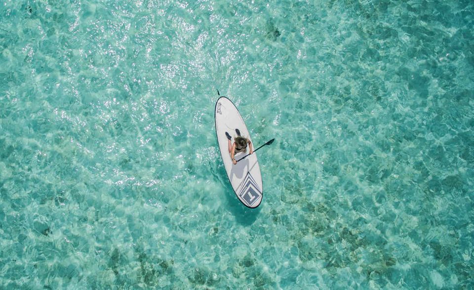 Die Auszeit vom Alltag steht für die Deutschen ganz oben auf der Wunschliste. Rund jeder zweite Befragte  (51 Prozent der Männer und 46 Prozent der Frauen) lässt sich den Urlaub in diesem Jahr was kosten. Die    YouGove-Umfrage ergab außerdem: Sieben Prozent Männer und sechs Prozent Frauen wollen 2018 mehr    Geld für Qualität ausgeben. 18 beziehungsweise 25 Prozent fanden unter den vorgegebenen    Konsumausgaben keine passende Option. Jeweils sieben Prozent antworteten mit „weiß nicht“ oder    machten keine Angaben.