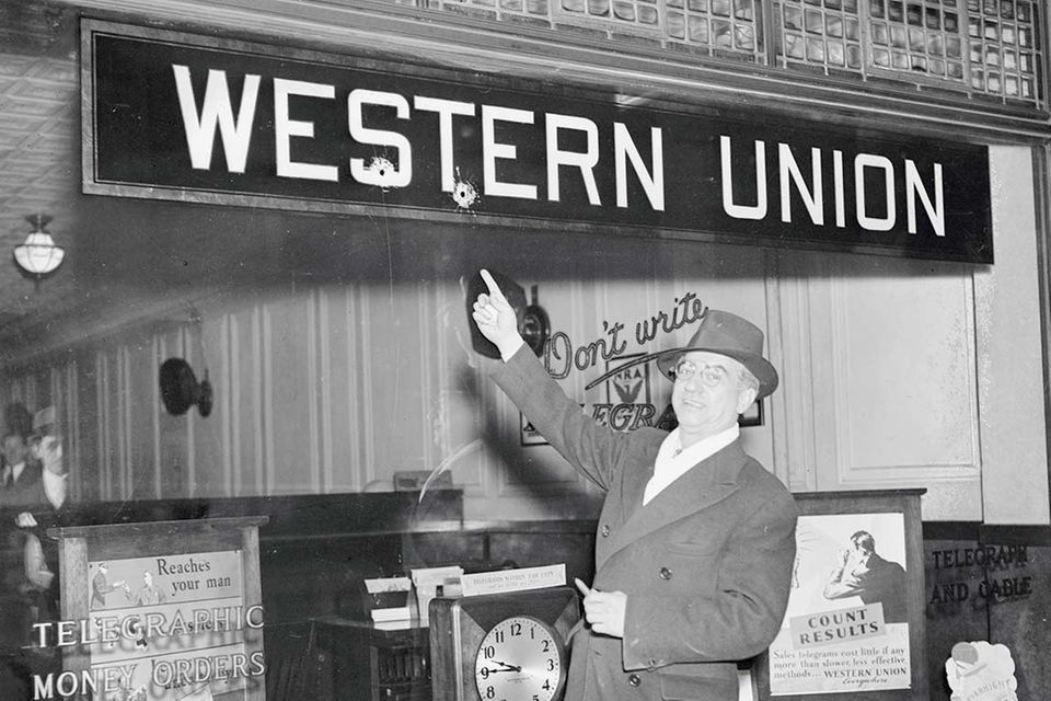Eine historische Aufnahme einer Western Union Filiale