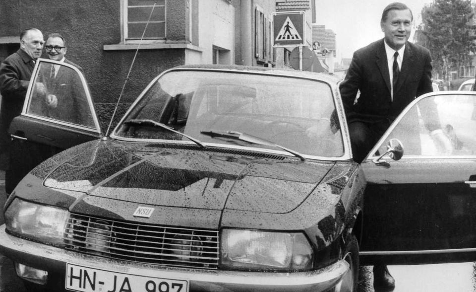 Heinz Nordhoff wurde 1947 Generaldirektor von Volkswagen. Unter seiner Regie stieg VW zu einem der erfolgreichsten Autohersteller Europas auf. Mit dem Käfer wurden die Deutschen zu einem Volk der Autofahrer. Auch international expandierte der Konzern: In Brasilien, Mexiko, Südafrika und Australien entstanden VW-Werke. 1967 wurde knapp ein Drittel der produzierten Autos in die USA verkauft. Nach der Umwandlung in eine Aktiengesellschaft war Nordhoff bis zu seinem Tod 1968 Vorstandsvorsitzender von Volkswagen.