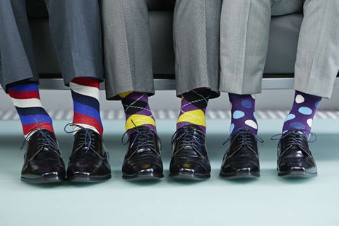 Symbolbild: Socken und Anzüge