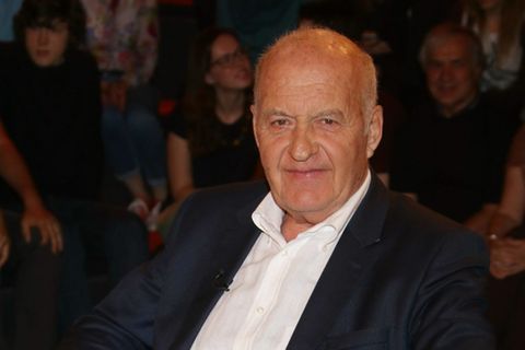 Götz Werner ist Gründer und Aufsichtsratsmitglied der Drogeriemarktkette dm. Außerdem ist er ein Befürworter des bedingungslosen Grundeinkommens