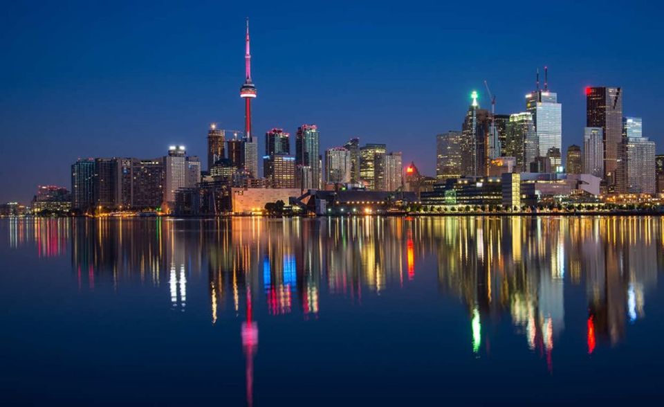 Toronto ist bekannt für ein sehr gutes Gründer-Netzwerk. Innovationszentren, Gründernetzwerke u.ä. machen es leichter, an die richtigen Kontakte zu kommen als in anderen Städten.