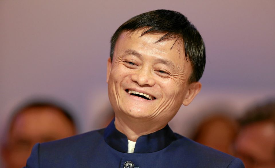 #3 Ein Besuch in Seattle 1995 brachte für den chinesischen Englischlehrer Jack Ma die Wende. Er gründete  sein erstes Unternehmen. 1999 folgte Alibaba, heute einer der größten Online-Händler der Welt. Der    Börsengang 2014 brachte 25 Milliarden Dollar ein – Rekord. Mit einem Vermögen in Höhe von 39    Milliarden Dollar liegt Ma auf Platz 20 der „Forbes“-Liste.