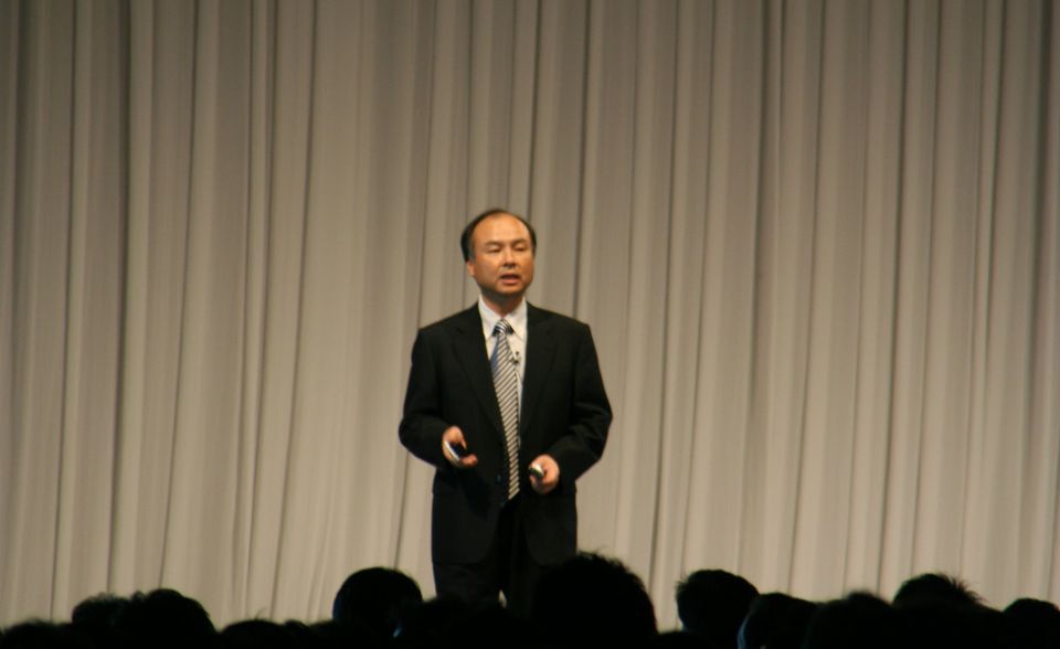#8 Auf der „Forbes“-Milliardärsliste 2018 liegt Masayoshi Son auf dem 39. Rang. Innerhalb Asiens reicht sein  Vermögen von geschätzt 22,7 Milliarden Dollar für den achten Platz. Son ist der Gründer und CEO des    japanischen Kommunikationsriesens Softbank. Der hat unter anderem in die Alibaba Group und in Uber    investiert.