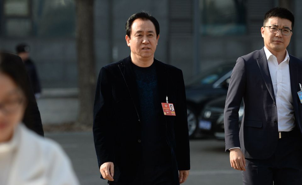 #5 Auch Xu Jiayin machte sein Vermögen (30,3 Milliarden Dollar) im Baugewerbe. Er leitet das chinesische Immobilienunternehmen Evergrande Real Estate. Xu teilt sich auf der „Forbes“-Liste mit seinem Landsmann Lee Shau Kee den 24. Platz unter den reichsten Menschen der Welt.