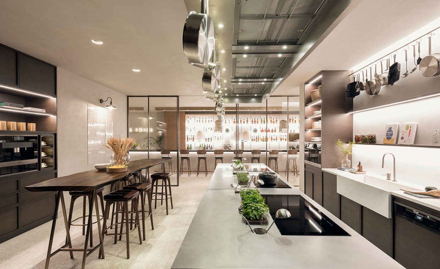 Zwilling eröffnet seinen neuen Flagship-Store mit Kochschule und Restaurant in Schanghai