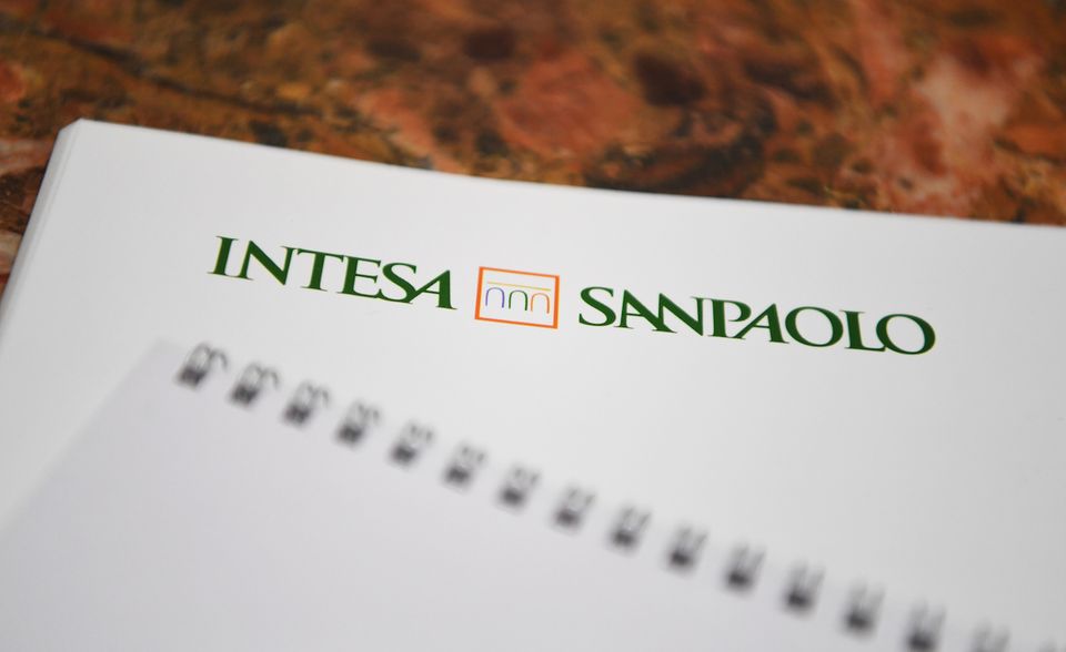 #5 Intesa Sanpaolo: Das Unternehmen zählt zu den größten italienischen Kreditinstituten. Jahresumsatz laut Fortune Magazine: rund 36 Mrd. US-Dollar. Angestellte: rund 89.000
