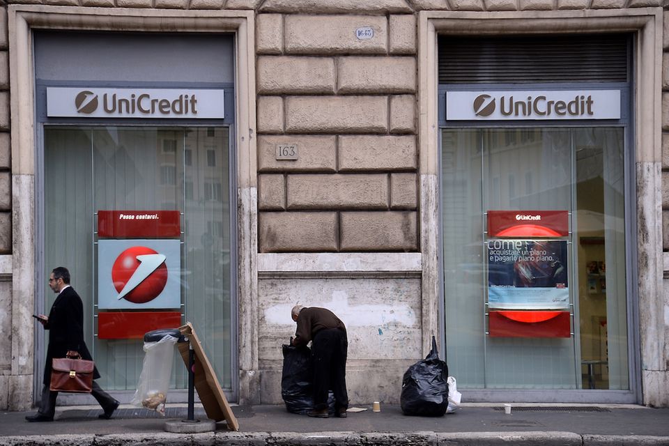 #6 Unicredit Group: Die Großbank kam zuletzt auf einen Jahresumsatz von rund 32 Mrd. US-Dollar. Das Unternehmen beschäftigt rund 117.000 Mitarbeiter.