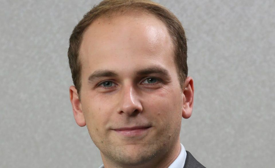 Raoul Rossmann: Der Sohn des Drogerieketten-Gründers Dirk Roßmann ist seit einigen Jahren Teil der Geschäftsführung des Familienunternehmens. In dem milliardenschweren Drogerie-Imperium verantwortet er Einkauf, Marketing und Online.