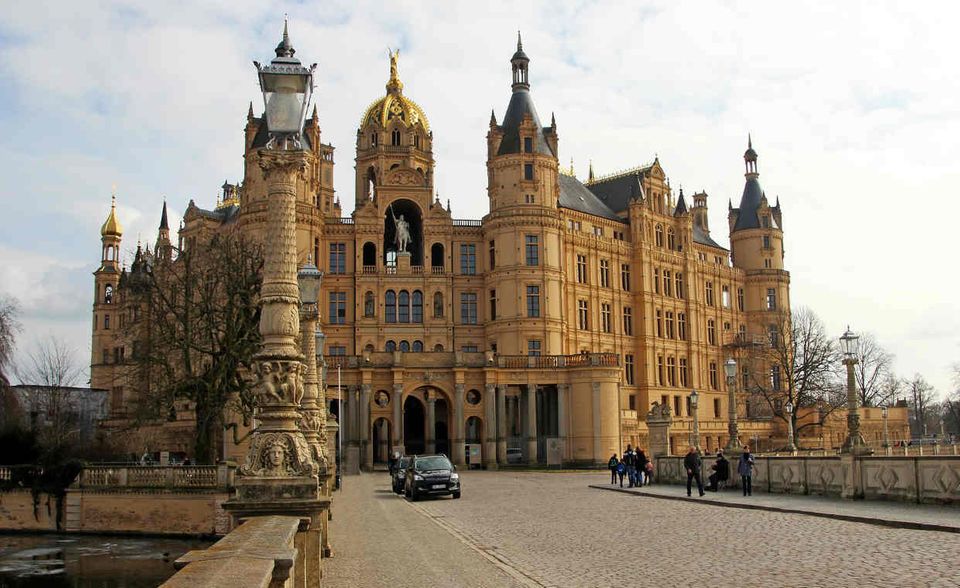 #8: Mecklenburg-Vorpommern: In keinem Bundesland gab es so wenige Selbstanzeigen wie bei den Küstenbewohnern in Ostdeutschland. Die 120 Anzeigen sorgten für 5,5 Mio. Euro Mehreinnahmen. Im Schnitt waren das aber 45.800 Euro.