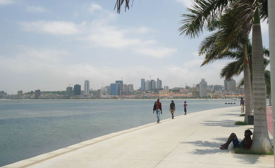 #4 Luanda, die Hauptstadt Angolas, ist berüchtigt für ihre enorm hohen Lebenshaltungskosten und das insgesamt hohe Preisniveau für ausländische Besucher. Bereits im Vorjahr hatte Luanda den vierten Platz der Geschäftsreisen-Rangliste inne. Die Stadt ist geprägt von extremen Gegensätzen zwischen Reich und Arm.