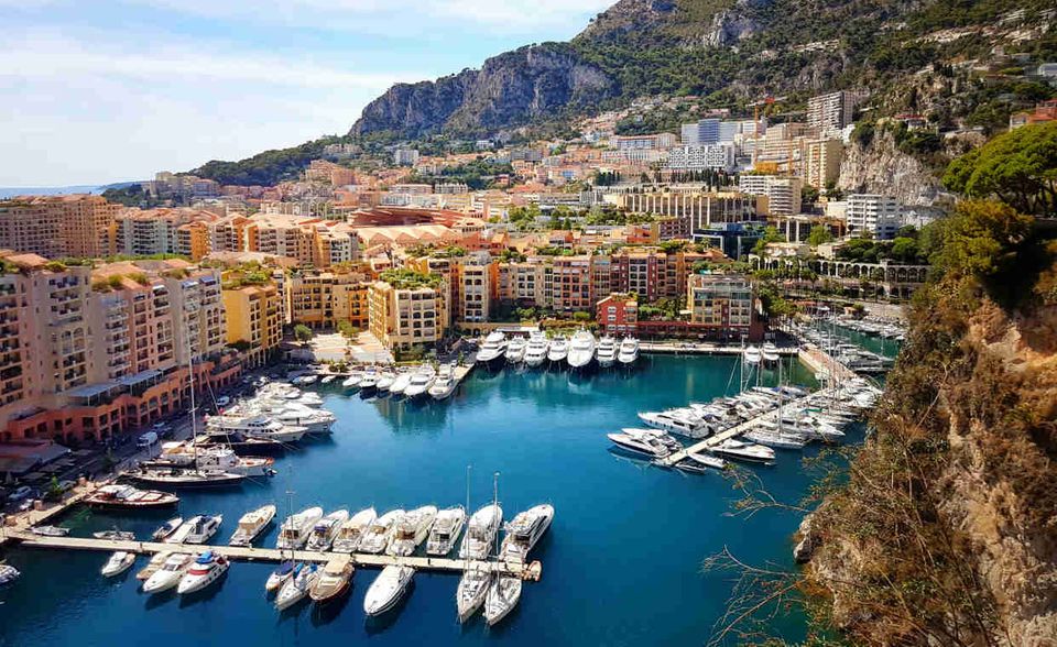 #10 Monaco wird für Geschäftsreisende ein zunehmend teures Pflaster. Beim vorherigen Ranking hatte das Fürstentum im weltweiten Vergleich noch Rang 16 eingenommen. 451 Britische Pfund kostet eine Geschäftsreise hier pro Tag.