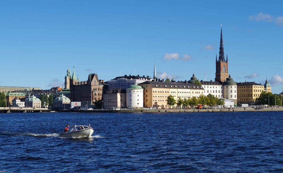 #7: Schweden - 69 Prozent der Expats in Schweden sind mit der Work-Life-Balance zufrieden. Das reicht für Platz sieben des Rankings. Die durchschnittliche Wochenarbeitszeit in Vollzeit beträgt 42,3 Stunden. „Es gibt viele Jobangebote und eine gute Work-Life-Balance“, bilanzierte ein Expat aus Deutschland. Die Quantität der Arbeit kann aber offenbar in Schweden nicht mit der Qualität mithalten. Nur 60 Prozent der Expats sind generell mit ihrer Arbeit zufrieden (weltweit: 64 Prozent).