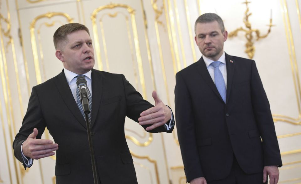 BILD Smer-Chef Robert Fico (l.) trat im März als Premierminister zurück. Sein Nachfolger Peter Pellegrini (r.) gilt als sein Getreuer