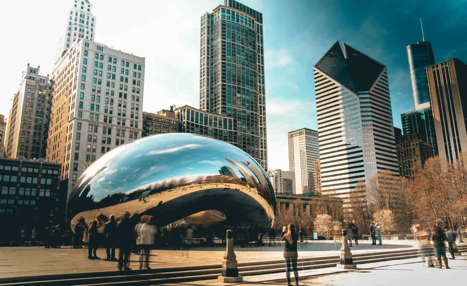 #7 Chicago eröffnet die Top 7 des Gehaltsrankings im „Mapping the World's Prices 2018“-Index der Deutschen Bank. Das monatliche Nettoeinkommen beträgt hier durchschnittlich 3650 US-Dollar. Das sind stolze zehn Prozent mehr als noch 2017. Trotzdem konnte die US-Metropole gerade mal ihre Vorjahresplatzierung halten.