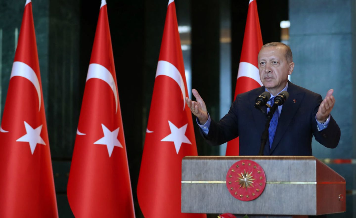 Der türkische Präsident Erdogan macht das Ausland für die wirtschaftlichen Probleme seines Landes verantwortlich