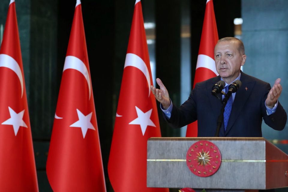 Der türkische Präsident Erdogan macht das Ausland für die wirtschaftlichen Probleme seines Landes verantwortlich