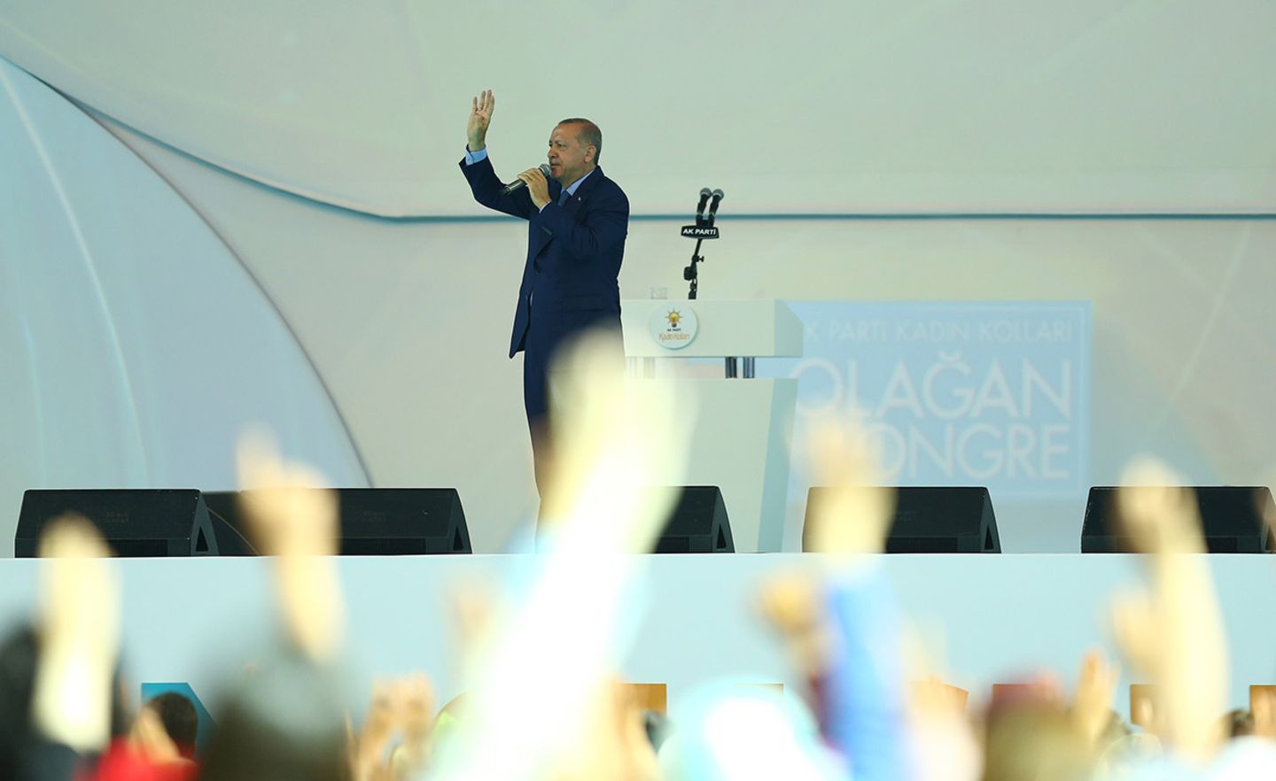 Gegen die Gesetze des Marktes: Präsident Erdogan sieht keinen Unterschied zwischen "Terroristen mit Waffen und Terroristen mit Dollars"