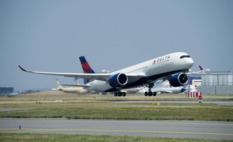 #3 143,3 Millionen Passagiere binnen eines Jahres sichern Delta Air Lines Platz drei des weltweiten Rankings. Die US-Fluggesellschaft musste sich im Kampf um den zweiten Rang knapp einem nationalen Konkurrenten geschlagen geben.