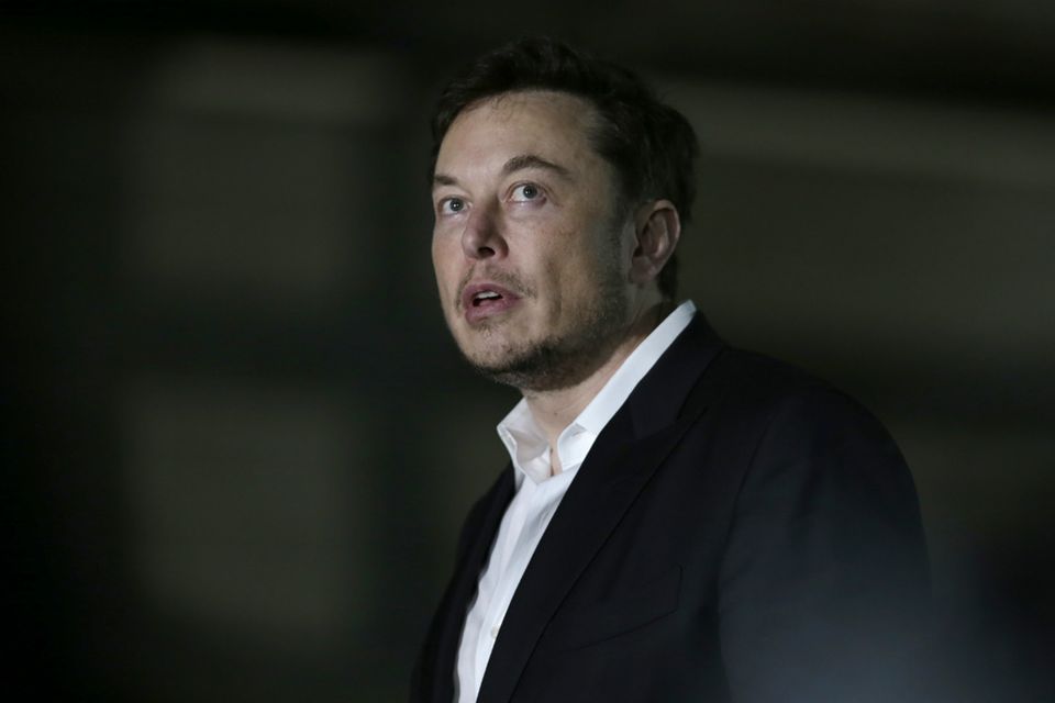 Bis zur totalen Erschöpfung: Tesla-Chef Elon Musk
