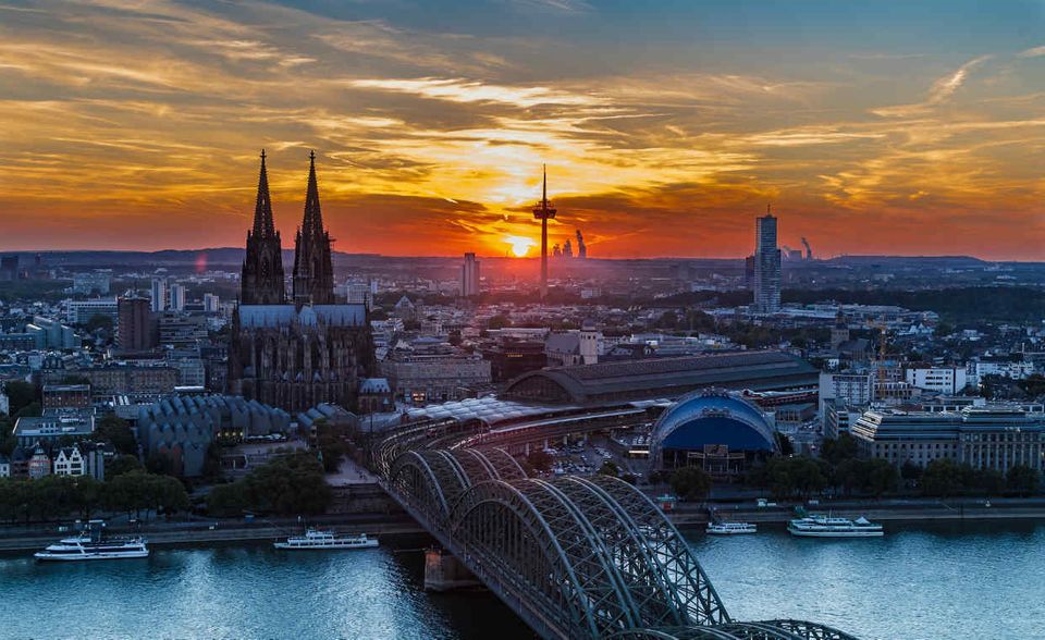 #7 Köln kommt in der Top 100 auf dieselbe Punktzahl wie Wien. Die deutsche Stadt schneidet im direkten Vergleich bei Smartphone-Nutzung und Innovationskraft der Wirtschaft besser ab.