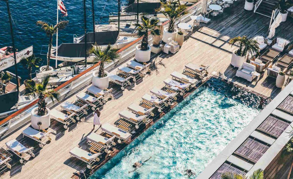 In Kontinentaleuropa hält Monaco das Banner der Steuerparadiese hoch. Das winzige Fürstentum, der nach dem Vatikan kleinste Staat der Welt, bietet vor allem Privatpersonen Zuflucht. Sie zahlen keine Einkommen- oder Erbschaftssteuer. Unternehmen sind hingegen abgabenpflichtig.