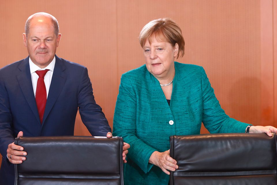 Finanzminister Olaf Scholz und Kanzlerin Angela Merkel