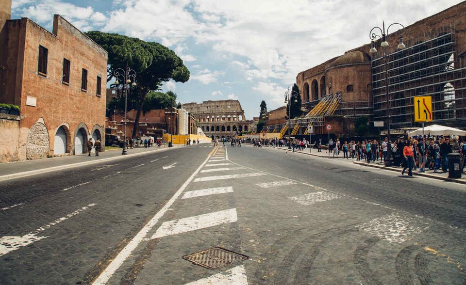 #8 Italien hat im Expats-Ranking einen neuen Tiefpunkt erreicht. Platz 61 unter 68 Ländern ist das bislang schlechteste Ergebnis für das südeuropäische Land. Beim Einleben und bei der Lebensqualität schneidet Italien zwar gar nicht so schlecht ab. Dafür hagelt bei den Berufsaussichten und persönlichen Finanzen von den Expats sehr schlechte Noten.