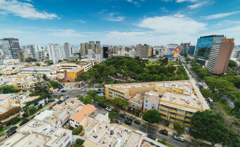 #7 Peru hat stark im Ansehen unter Expats verloren. Das Land verschlechterte sich vom 47. auf den 62. Platz. Auswanderer beklagen sich vor allem über zu wenig Freizeit, eine schlechte Sicherheitslage und hohe Kosten für Bildungsangebote.