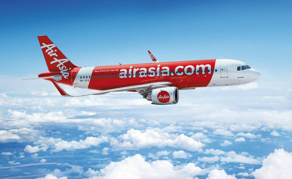 #1 Air Asia ist scheinbar unschlagbar. Die malaysische Airline wurde zum zehnten Mal in Folge als der beste Billigflieger der Welt ausgezeichnet. Ihre Maschinen steuern mehr als 160 Ziele in über 20 Ländern an.