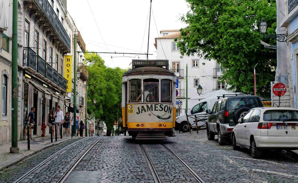 #6 Portugal verschlechtert sich in dem Ranking vom fünften auf den sechsten Platz. Auch in diesem südeuropäischen Land locken eine bessere Lebensqualität und ein leichtes Einleben Auswanderer an. Karrieremenschen meiden Portugal hingegen eher. Bei der Jobzufriedenheit und den Karriereaussichten bekommt das Land durchweg schlechte Noten und landet in dieser Kategorie unter den 68 untersuchten Ländern nur auf Platz 61.