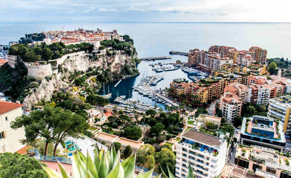 #5 Monaco eröffnet in der weltweiten Rangliste 2018 die Top 10. Innerhalb Europas reicht es für das Fürstentum für den fünften Platz, drei Plätze höher als 2017. 451 Pfund kosten im Durchschnitt die Unterkunft in einem Vier-Sterne-Hotel nebst Verpflegung, Transport und sonstigen Ausgaben.