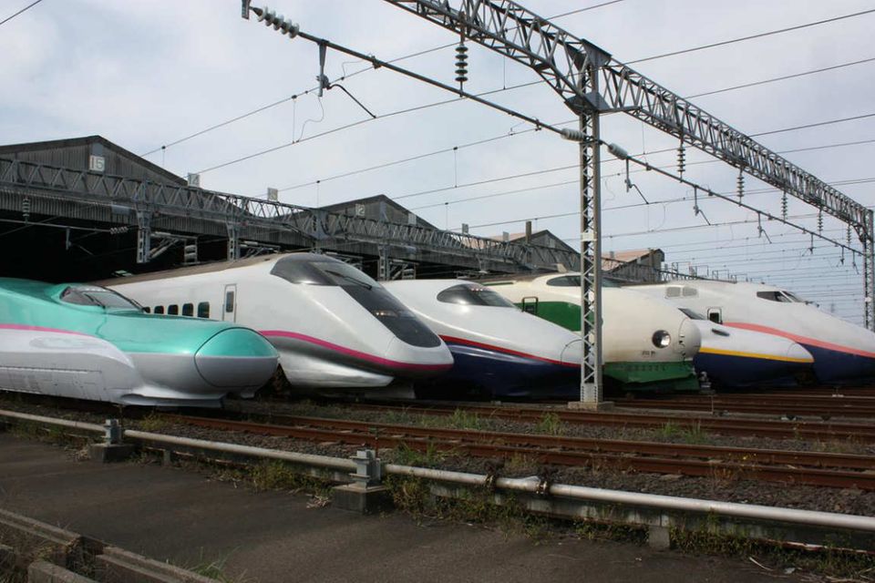 #5 Auch East Japan Railway (kurz: JR East) ist ein Nachfolger der Japanischen Staatsbahn. Das Unternehmen mit Hauptsitz in Tokio beschäftigt rund 73.000 Menschen und erzielte zuletzt einen Umsatz von 26,6 Milliarden Dollar. East Japan Railway rangiert in der „Forbes Global 2000“ Rangliste auf Platz 235 der größten börsennotierten Unternehmen weltweit.