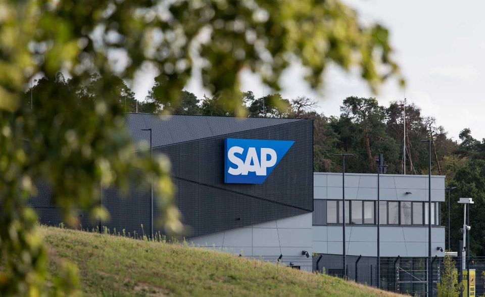 Platz #3 der wertvollsten deutschen Marken: SAP.
 Der Softwarehersteller aus Baden-Württemberg ist die wertvollste Nicht-Automarke in Deutschland. Der Markenwert liegt bei etwa 22,9 Mrd. Dollar. Weltweit bedeutet das Platz 21.