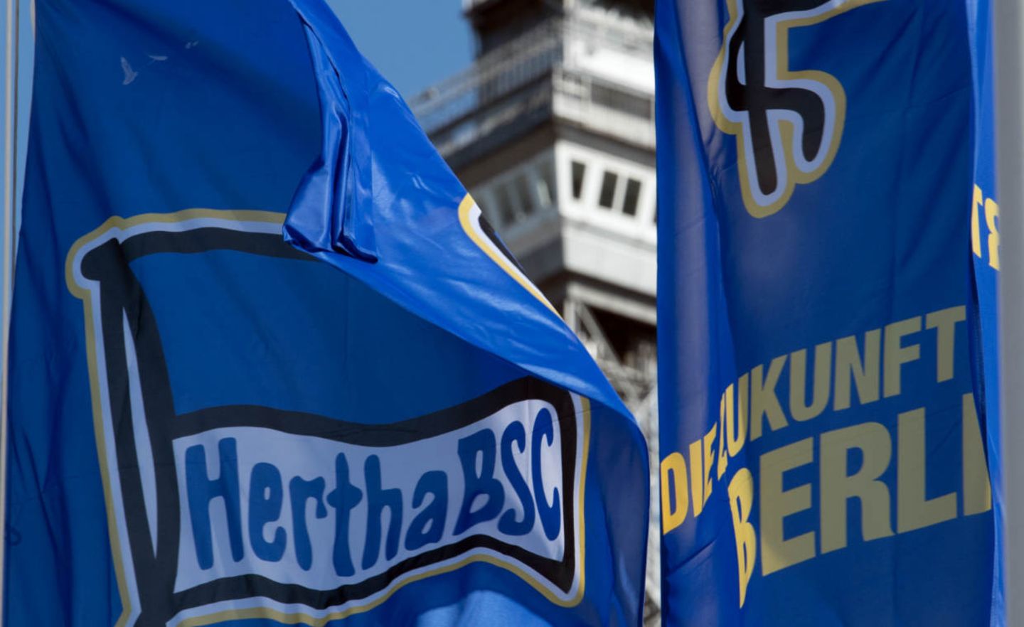 Als erster Bundesligist holte Hertha BSC 2014 einen internationalen Finanzinvestor an Bord. Nun plant der Verein den Rückkauf der Anteile