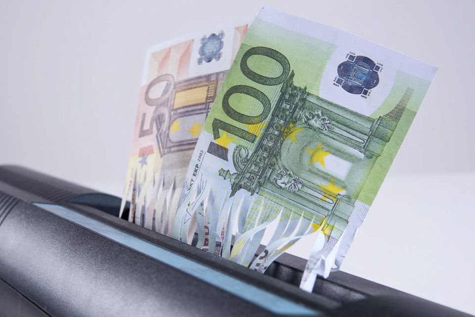 Geld schreddern: Nicht alle Genossenschaften arbeiten seriös