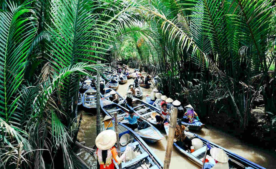 Auch dieses Land in Südostasien begeistert Expats mit den niedrigen Lebenshaltungskosten. In diesem Punkt belegt Vietnam weltweit den dritten Platz. „Mein Gehalt ist vergleichbar mit dem zuhause, aber die Lebenshaltungskosten sind sehr niedrig“, sagte ein Australier. Das niedrige Preisniveau in Vietnam war für 88 Prozent der hier lebenden InterNations-Mitglieder ein Faktor für den Umzug – damit war dieser Wert mehr als doppelt so hoch wie im weltweiten Durchschnitt.