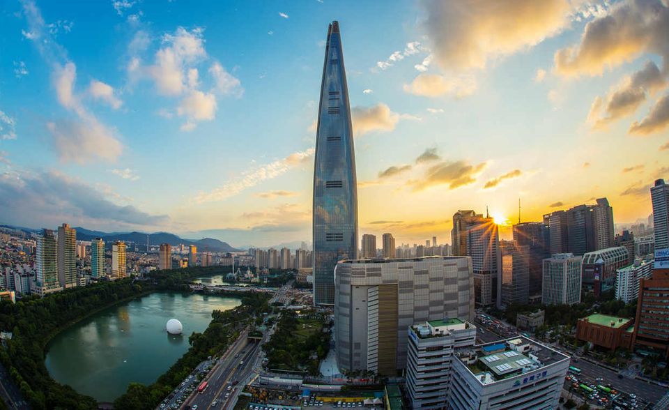 Seoul lag 2017 unter den Städten mit den meisten internationalen Übernachtungsgästen weltweit auf Platz zehn. Die koreanische Hauptstadt verzeichnete laut dem diesjährigen „Global Destination Cities Index“ von Mastercard 9,54 Millionen Besucher. Als einzige Metropole der Top 10 ging die Bilanz für Seoul bergab. Im Vorjahr hatte es mit noch 12,39 Millionen Besuchern für Platz sieben der Rangliste gereicht. Für 2018 erwarten die Experten aber wieder einen Anstieg um sechs Prozent.