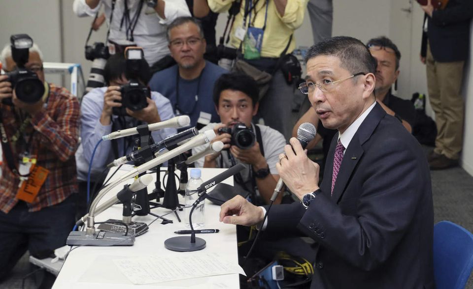 Nissan-Chef Saikawa bei seiner Pressekonferenz nach der Verhaftung Ghosns