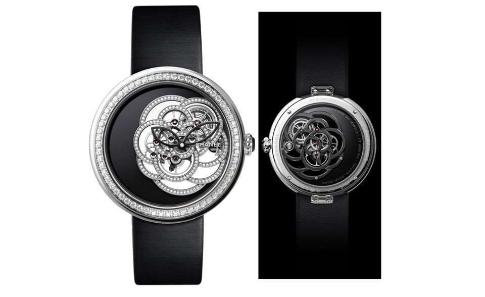 WOMEN: Mademoiselle Privé Squelette Camélia von Chanel Trotz 60 Diamanten auf der Lünette und noch einmal 185 Diamanten auf dem effektvollen Zifferblatt ist dieses skelettierte Modell alles andere als überladen. BASISDATEN (AUSZUG): Weißgold mit Diamanten (Gehäuse), 37,5mm Durchmesser, wasserdicht bis 30m, 48 Stunden Gangreserve. PREIS: circa 90.000 Euro.