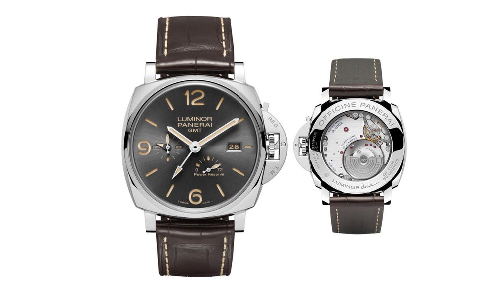 TRAVEL: Luminor Due 3 Days GMT Power Reserve Automatic von Panerai Das Marine-Erbe der italienischen Marke wird auch hier zitiert, etwa mit dem Kronenschutzbügel und der unter dem Zifferblatt aufgebrachten Leuchtmasse. Auf 9 Uhr prangt die zweite Zeitzone. BASISDATEN (AUSZUG): Edelstahl (Gehäuse), 45mm Durchmesser, wasserdicht bis 30m, 72 Stunden Gangreserve. PREIS: circa 10.800 Euro.