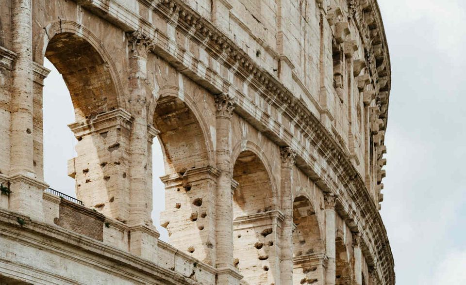 Das Wetter in Rom hingegen ist zwar traumhaft. Dafür stimmen viele Expats diesem Albaner zu: "Karrierechancen gibt es nicht." Hinzu kommen alltägliche Ärgernisse. 56 Prozent der Expats in Rom sind unzufrieden mit dem öffentlichen Nahverkehr. In Mailand teilen lediglich sieben Prozent diese Ansicht.
