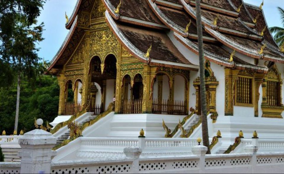 #3 Laos:
 Ein weiteres südostasiatisches Land mit erstaunlich niedriger Arbeitslosenquote. In Laos liegt sie bei 0,7 Prozent. 73 Prozent der Erwerbstätigen arbeitet im Reisanbau, der etwa 20 Prozent des BIPs ausmacht.
