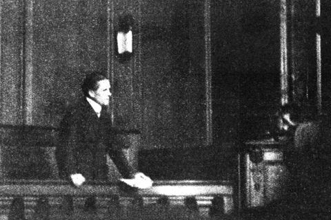 Franz Tausend während seiner Gerichtsverhandlung 1931