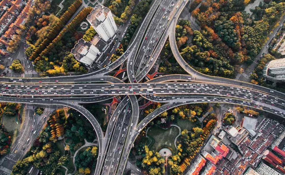 China ist mit Abstand der weltweit größte Markt für Elektroautos. 2017 wurden in der Volksrepublik 579.000 E-Wagen verkauft, wie die Economist Intelligence Unit mitteilte. Das waren mehr als in allen übrigen neun Märkten dieses Rankings zusammengenommen.