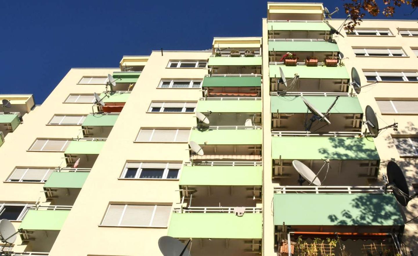 Mietwohnungen und Wohnungen aus sozialem Wohnungsbau im Freiburger Westen. In Deutschland fehlen hunderttausende bezahlbare Wohnungen