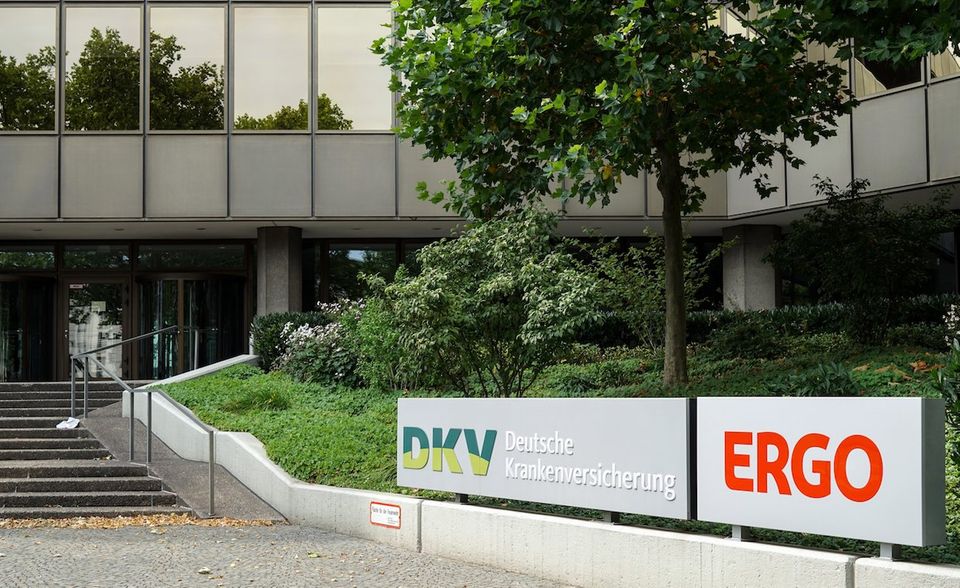 Munich RE: Die Münchener Rückversicherungs-Gesellschaft hat neun Aufsichtsratsplätze an Frauen vergeben - elf an Männer. Die Aufsichtsrätinnen sind Ann-Kristin Achleitner, Benita Ferrero-Waldner, Ursula Gather, Anne Horstmann, Ina Hosenfelder, Renata Jungo Brüngger, Beate Mensch, Gabriele Sinz-Toporzysek und Angelika Wirtz.